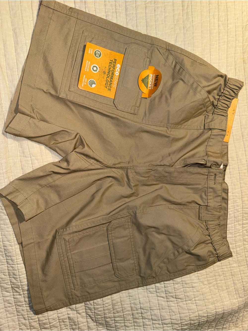 Savane Men's Cargo Shorts in Tan